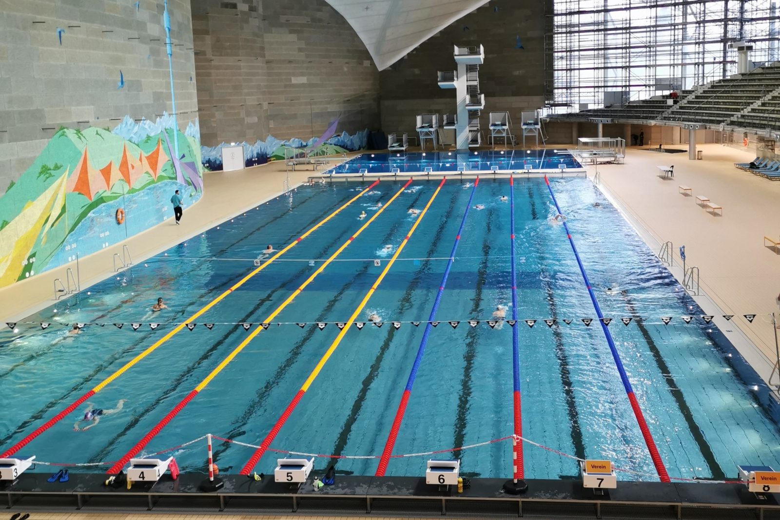 Sportschwimmerbecken der SWM Olympia-Schwimmhalle München